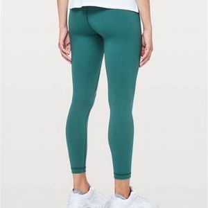 Lululemon Wunder Under leggings size 6